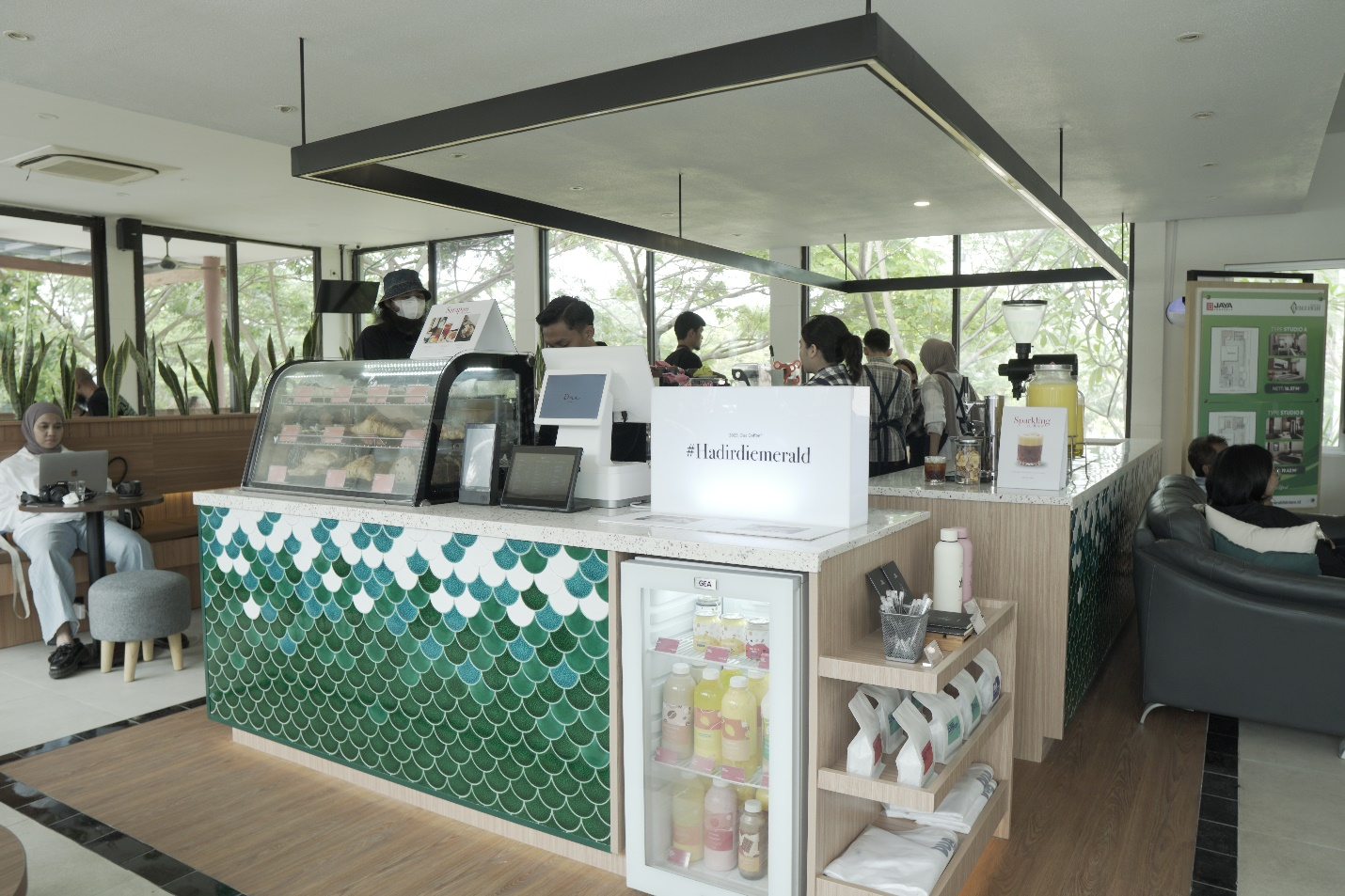 New Look New Feel Marketing Gallery Apartemen Emerald Bintaro